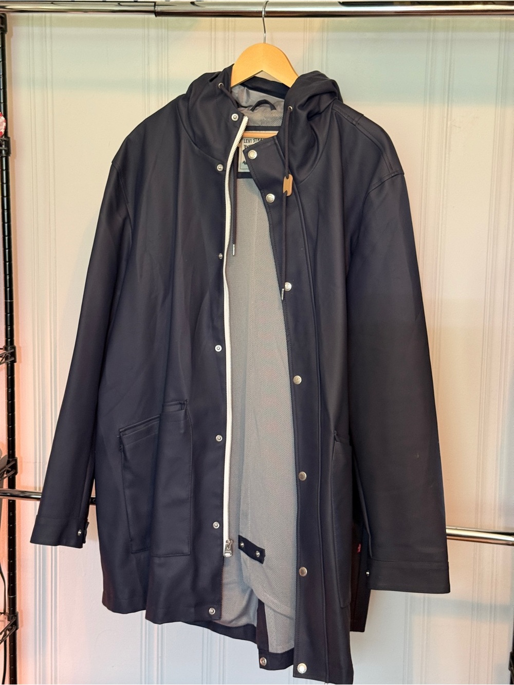 Levi's Men's Hooded Raincoat Jacket - Navy